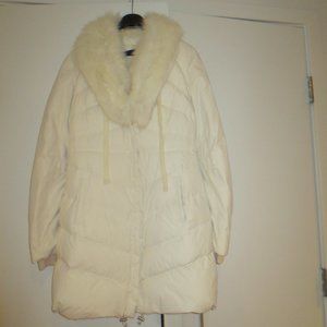 Elie Tahari Coat - LIKE NEW